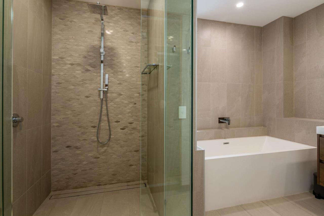Апартаменты Penthouse On The Promenade Батманс-Бэй Экстерьер фото